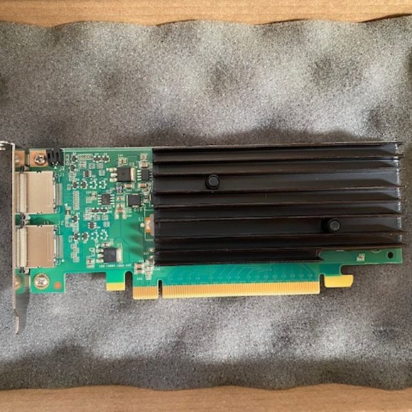 NVIDIA Quadro NVS 295 256 MB GDDR3 SDRAM PCI-E X16 2 DisplayPort VIDEO CARD - Picture 1 of 10